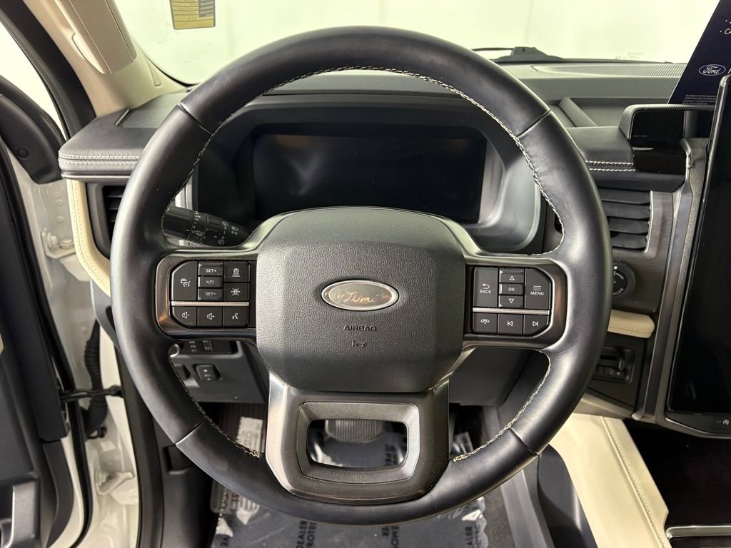 Certified 2024 Ford Expedition Max Platinum image 17