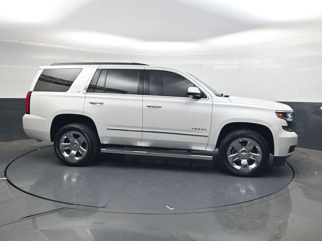 Used 2018 Chevrolet Tahoe LT w/ LT Signature Package AWD/4WD image 3