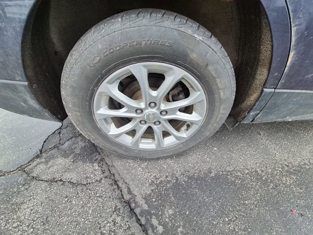 Used 2019 Chevrolet Equinox LT image 9