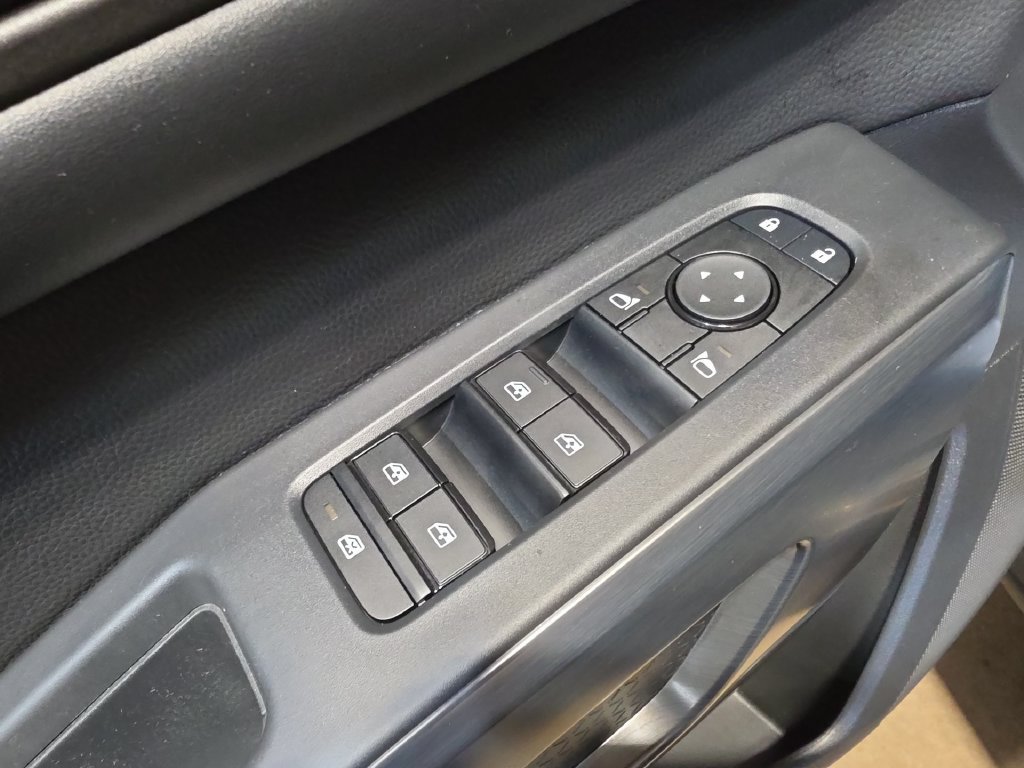 Used 2024 Nissan Pathfinder Rock Creek AWD/4WD image 15