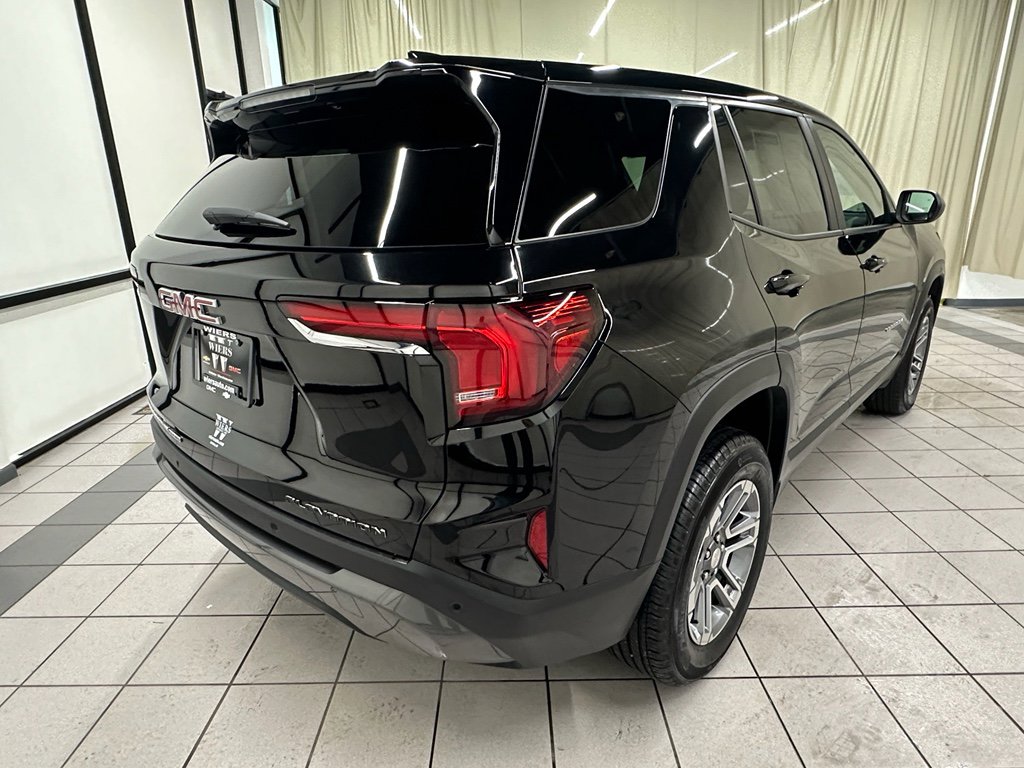 Used 2025 GMC Terrain Elevation image 5