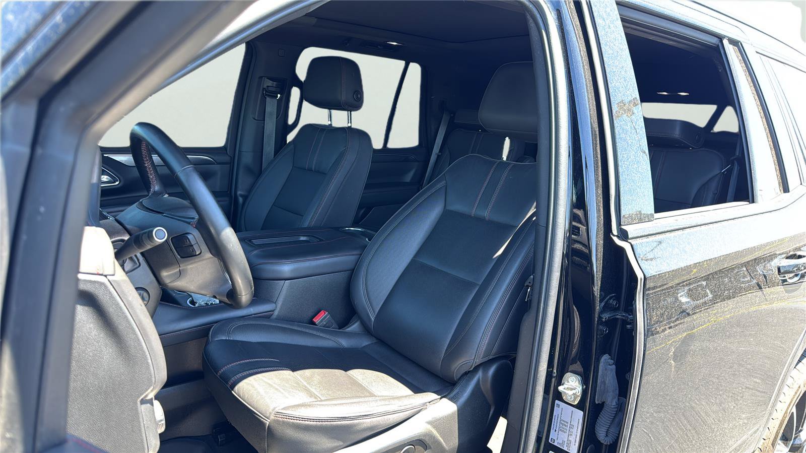 Used 2023 Chevrolet Tahoe RST w/ Luxury Package AWD/4WD image 18