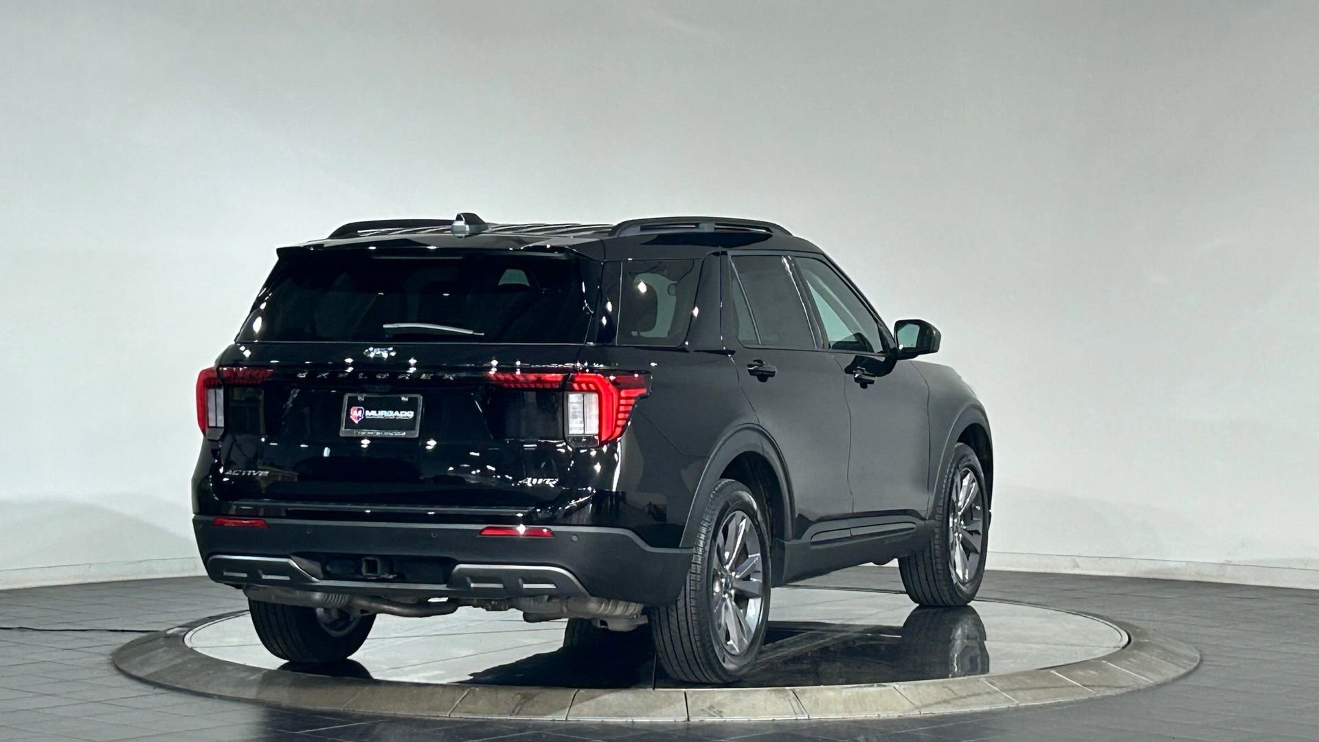 New 2026 Ford Explorer Active w/ Active Comfort Package AWD/4WD image 10
