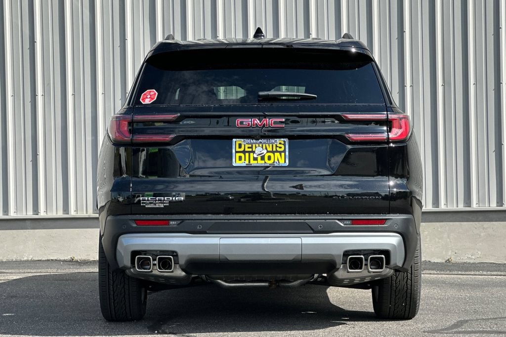 Used 2025 GMC Acadia Elevation w/ Elevation Premium Package FWD image 8