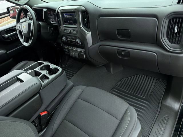 Used 2025 Chevrolet Silverado 1500 Custom AWD/4WD image 33