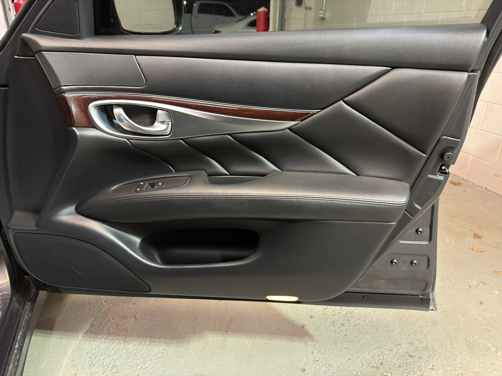 Used 2012 INFINITI M37 x w/ Premium Pkg image 21