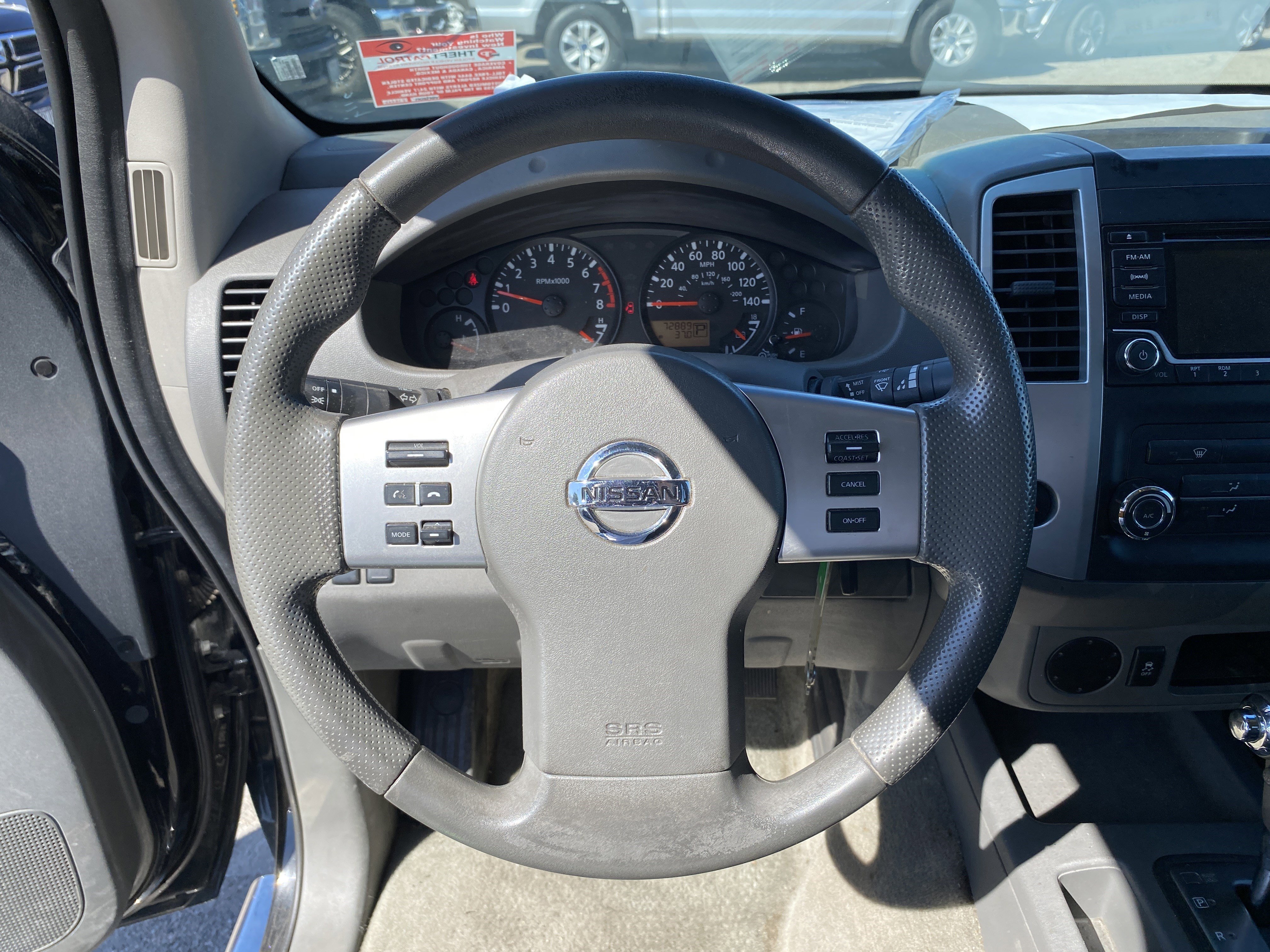 Used 2018 Nissan Frontier SV image 10