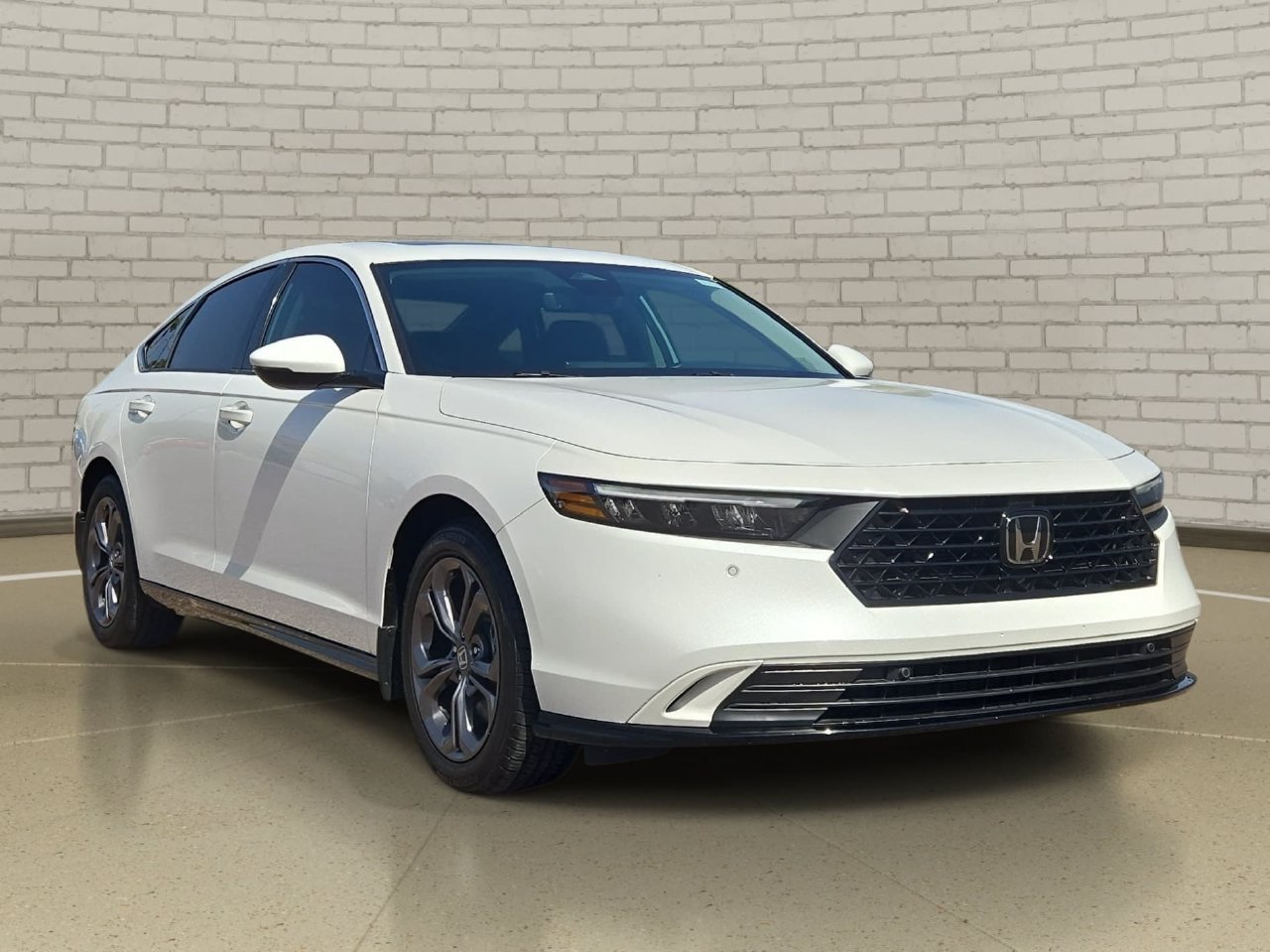 Used 2026 Honda Accord EX-L image 4