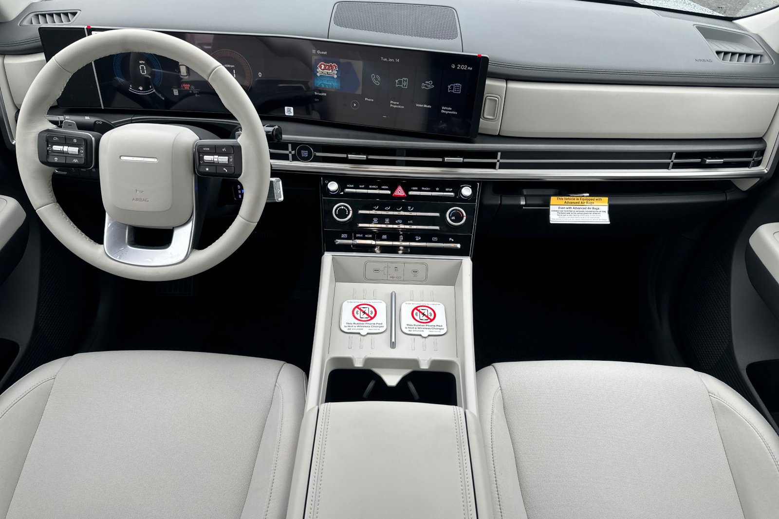 New 2025 Hyundai Santa Fe SE image 10