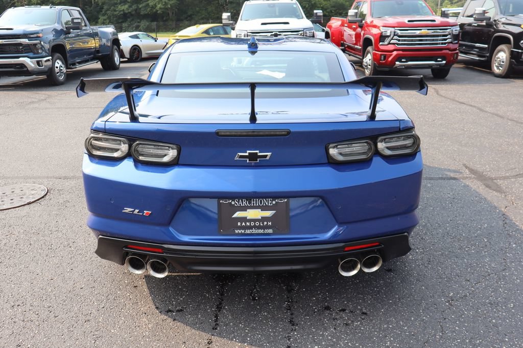 Used 2022 Chevrolet Camaro ZL1 RWD image 30