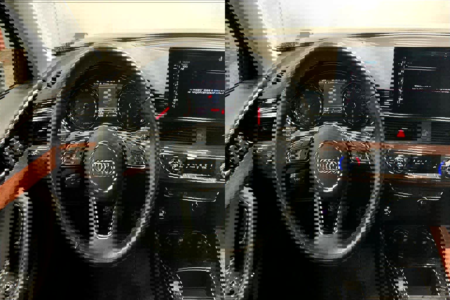 Used 2023 Audi A4 2.0T Premium w/ Convenience Package image 8