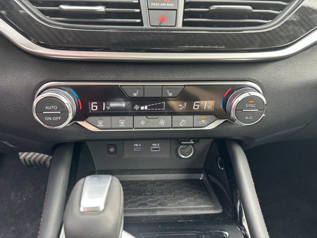 New 2025 Nissan Altima 2.5 SR w/ SR Premium Package AWD/4WD image 8