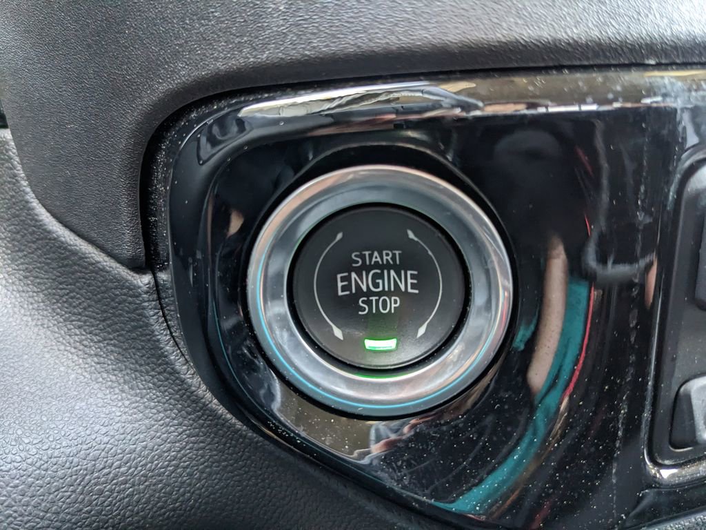 Used 2024 Chevrolet Silverado 1500 LT w/ Safety Package image 38