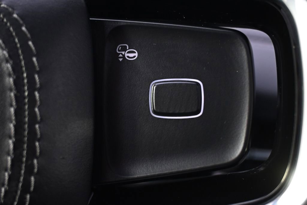 New 2025 Lincoln Navigator Reserve w/ Jet Appearance Package image 33