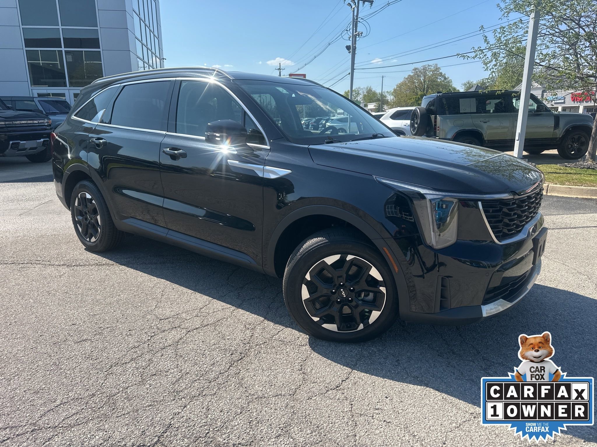 Used 2024 Kia Sorento S image 1