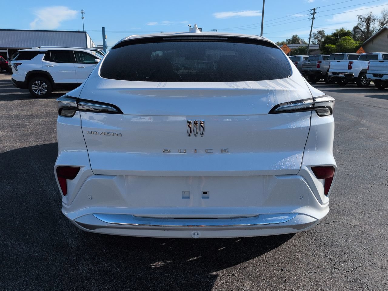 New 2026 Buick Envista Avenir FWD image 5