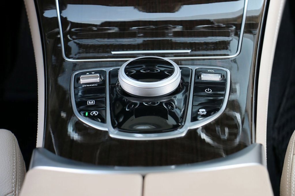 Used 2019 Mercedes-Benz GLC 300 4MATIC image 30