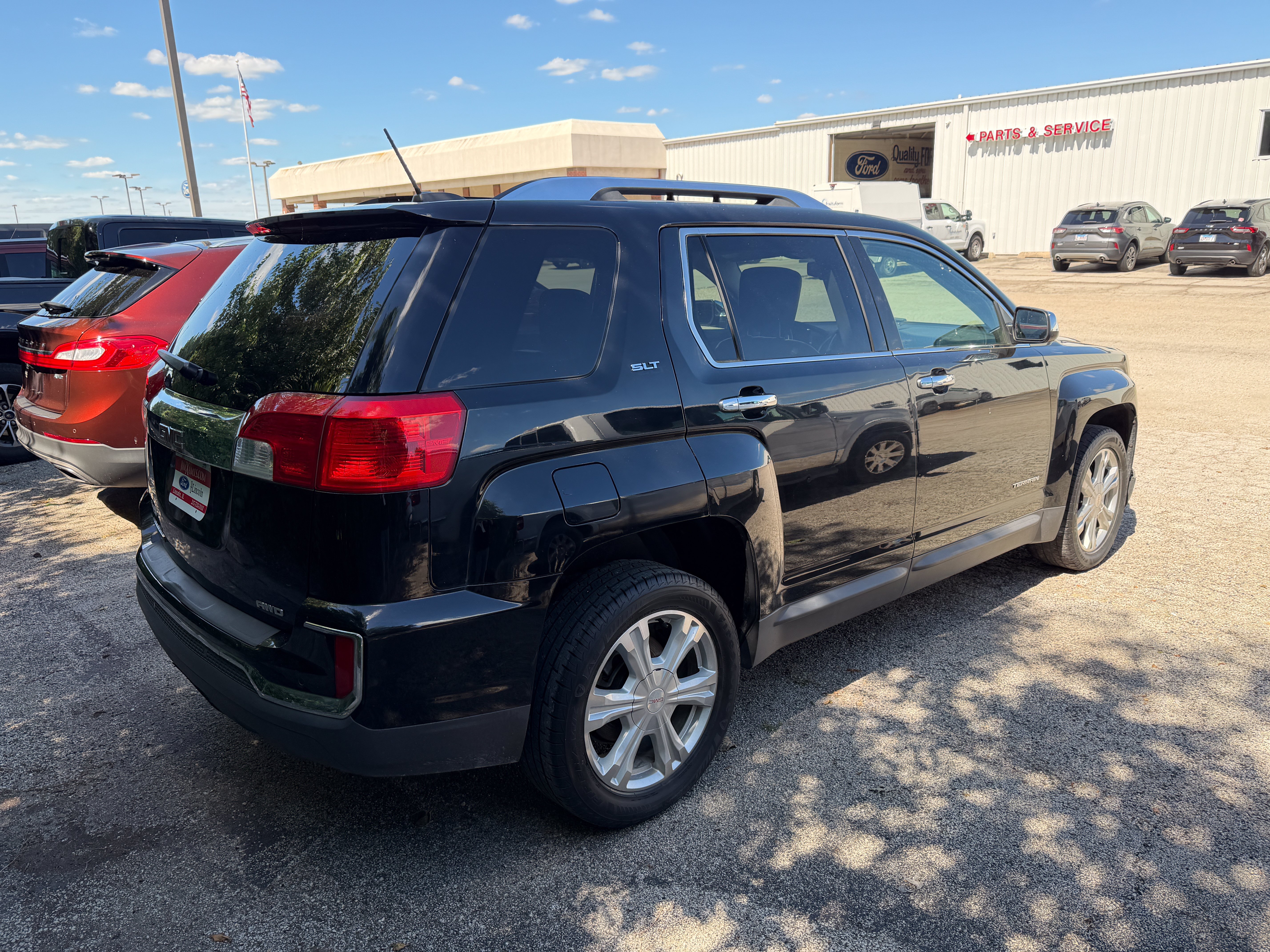 Used 2017 GMC Terrain SLT w/ Open Road Package AWD/4WD image 4