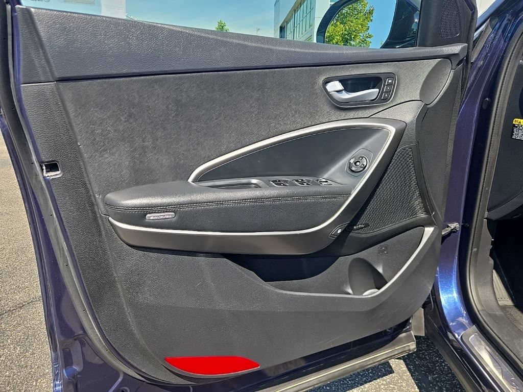 Used 2018 Hyundai Santa Fe Limited AWD/4WD image 30
