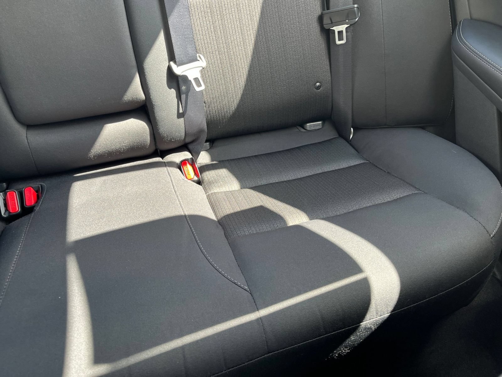 Used 2025 Nissan Altima 2.5 SV FWD image 33