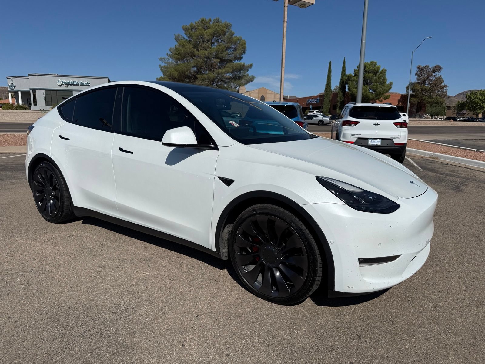 Used 2022 Tesla Model Y Performance AWD/4WD image 4
