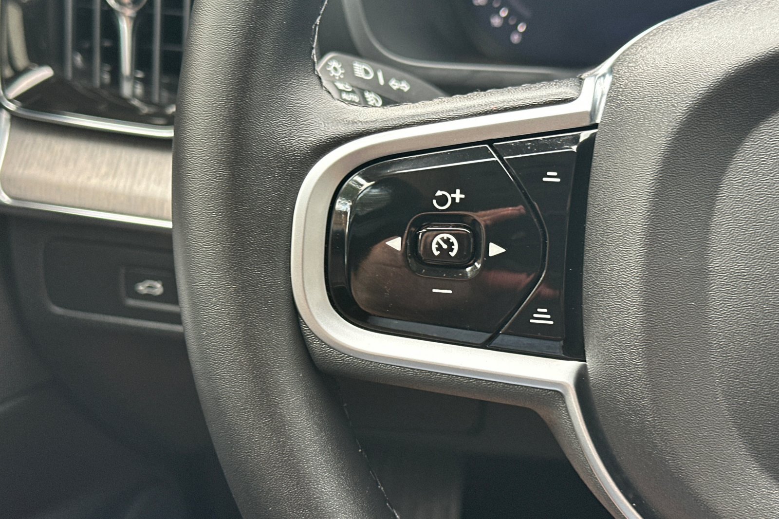 Certified 2026 Volvo XC90 T8 Ultra w/ Protection Package AWD/4WD image 31