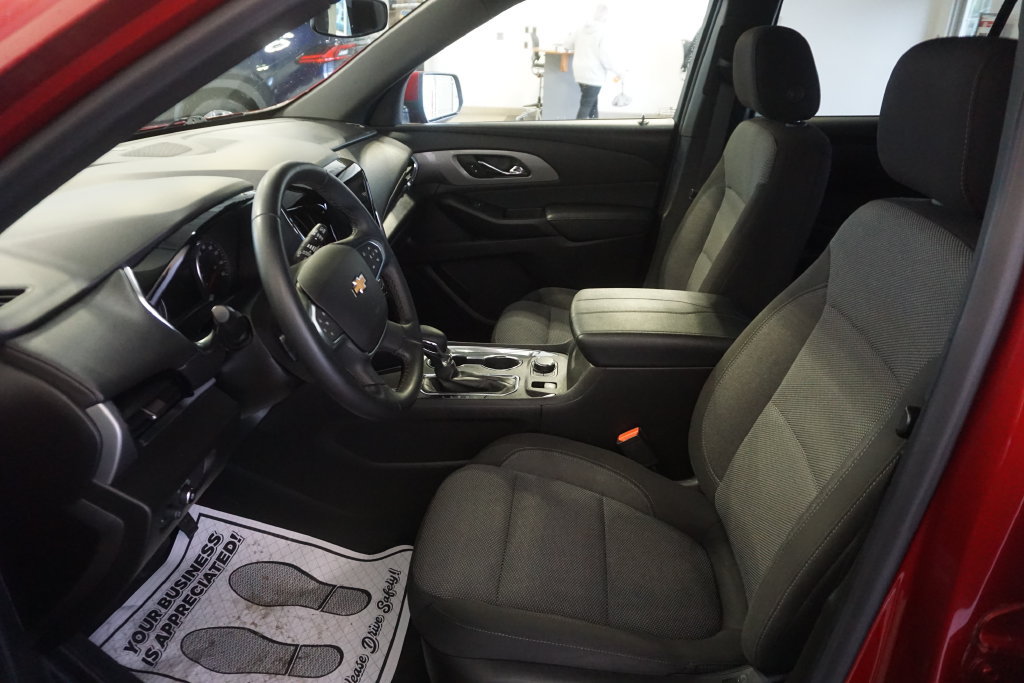 Used 2023 Chevrolet Traverse LT AWD/4WD image 20