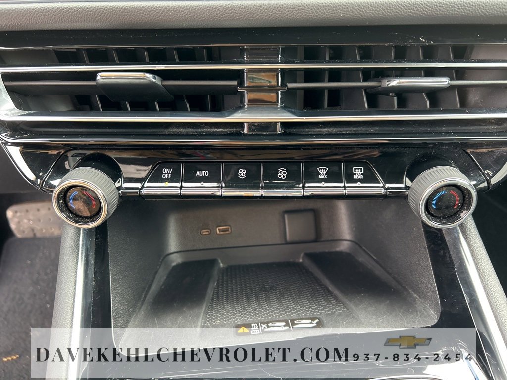 Used 2025 Chevrolet Traverse Z71 w/ Driver Confidence Package image 16