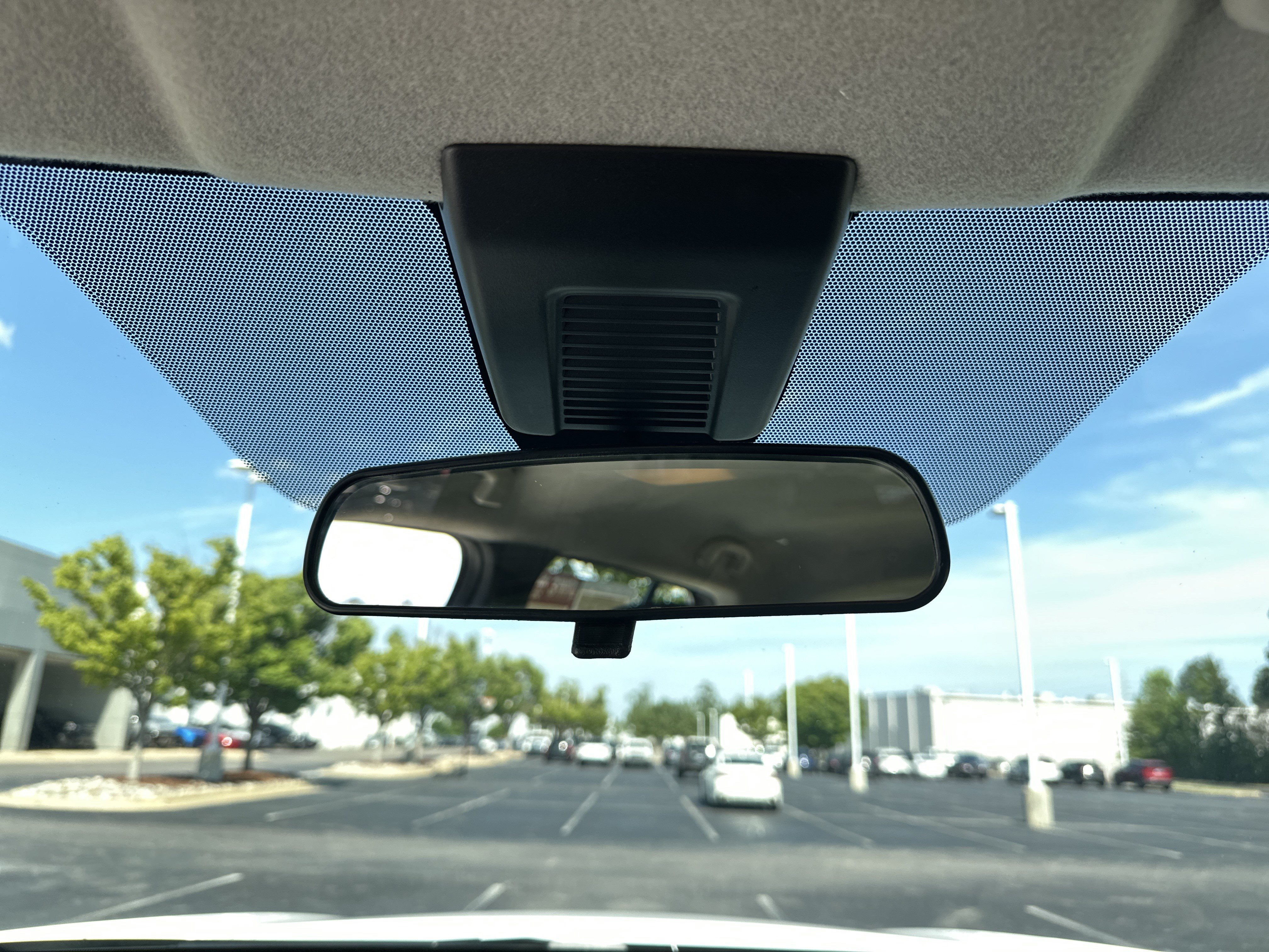 Used 2020 Nissan Kicks S FWD image 27
