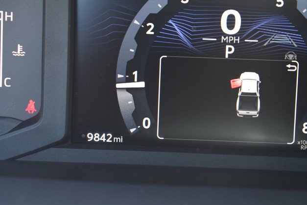 Certified 2025 Toyota Tacoma SR5 AWD/4WD image 32