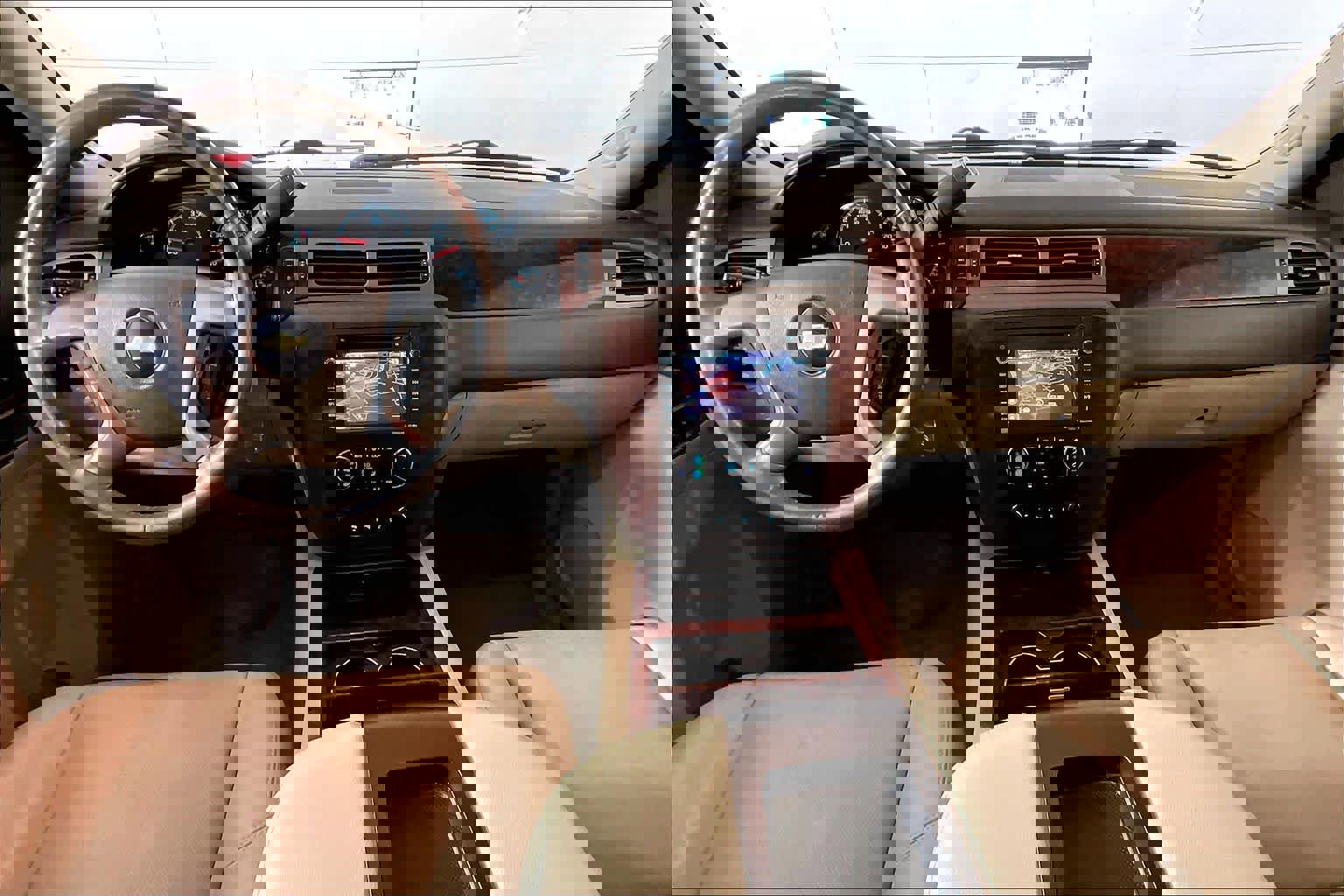 Used 2013 Chevrolet Tahoe LTZ image 14