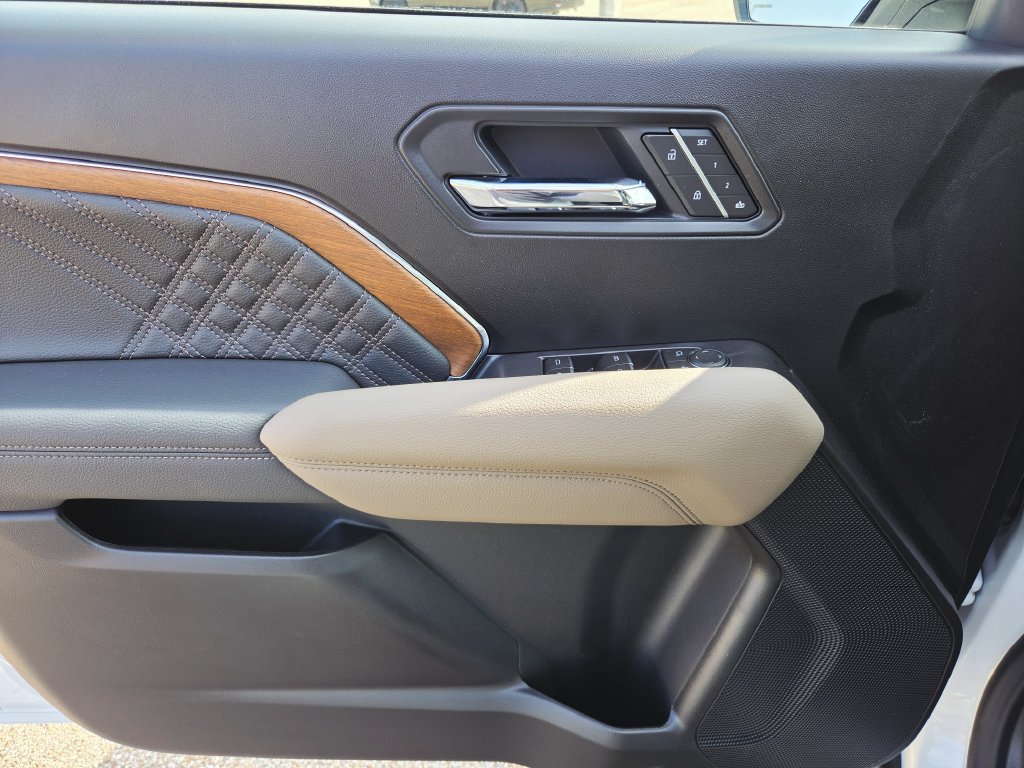 New 2026 GMC Canyon Denali AWD/4WD image 11