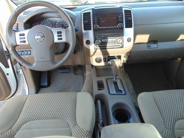Used 2016 Nissan Frontier SV AWD/4WD image 21