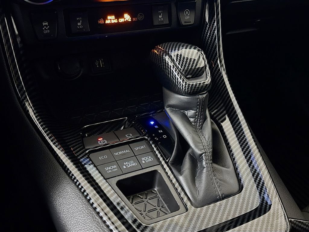 Used 2023 Toyota RAV4 XLE w/ Convenience Package AWD/4WD image 18