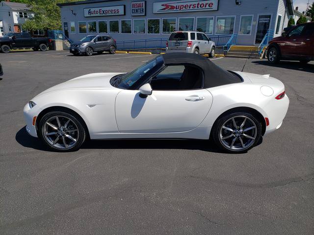 Certified 2023 MAZDA MX-5 Miata Grand Touring RWD image 4