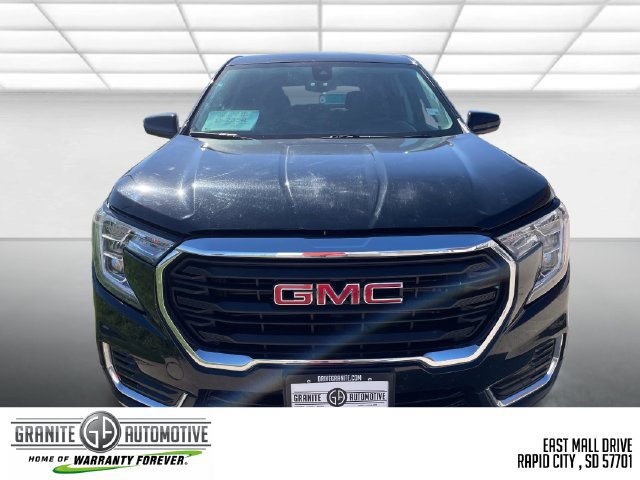 Used 2024 GMC Terrain SLE AWD/4WD image 12