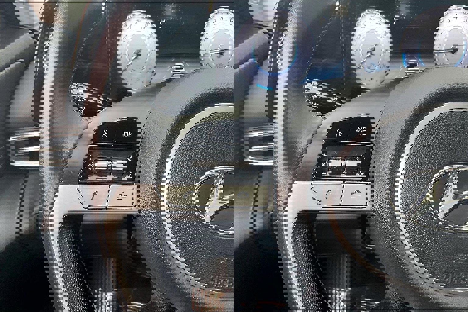 Used 2023 Hyundai Elantra SEL w/ Convenience Package image 23