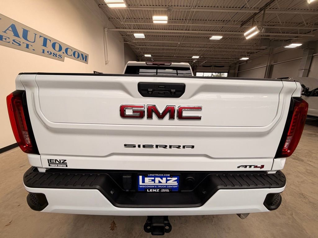 Used 2023 GMC Sierra 2500 AT4 w/ AT4 Premium Plus Package AWD/4WD image 7