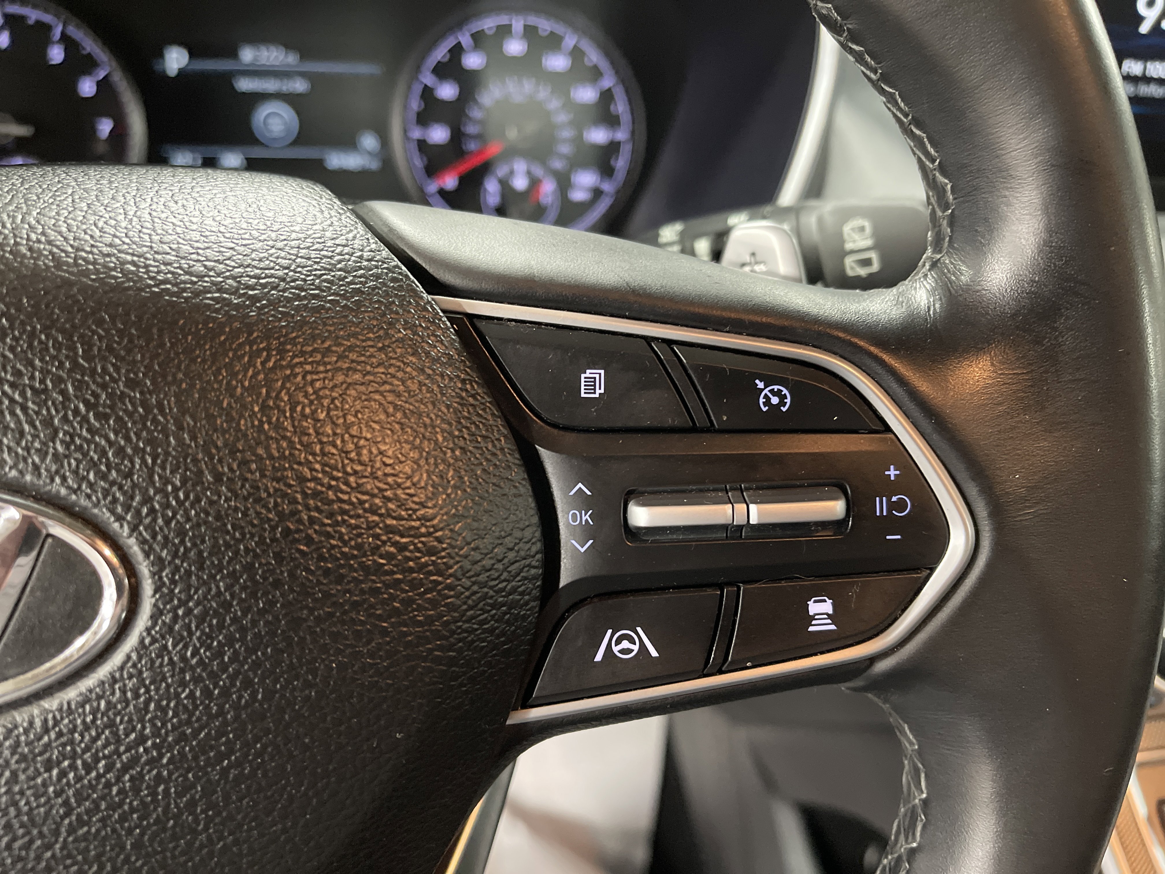 Used 2023 Hyundai Santa Fe SEL image 18