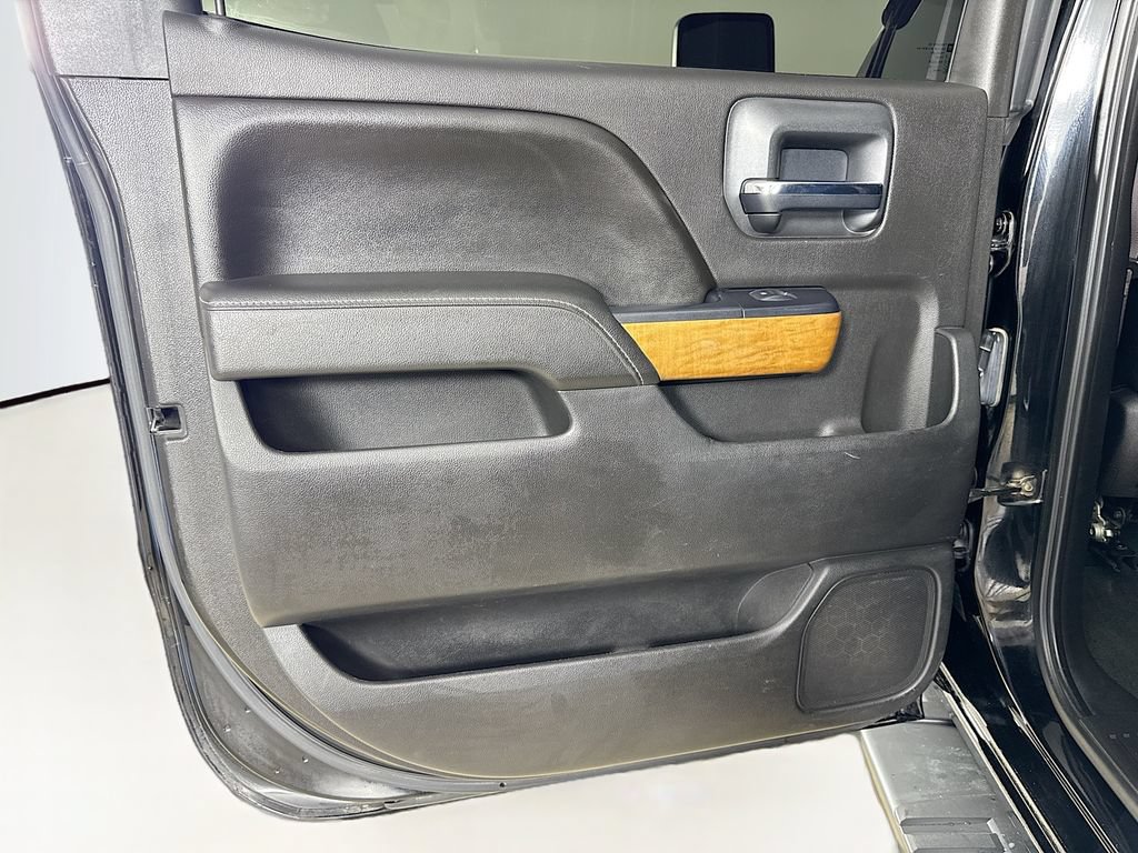 Used 2016 Chevrolet Silverado 3500 LTZ AWD/4WD image 21