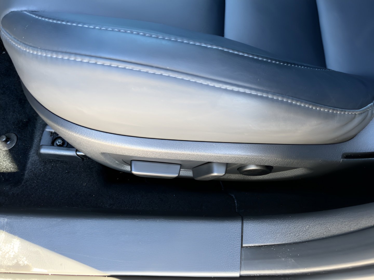 Used 2025 MAZDA CX-30 AWD 2.5 S w/ Preferred Package image 16