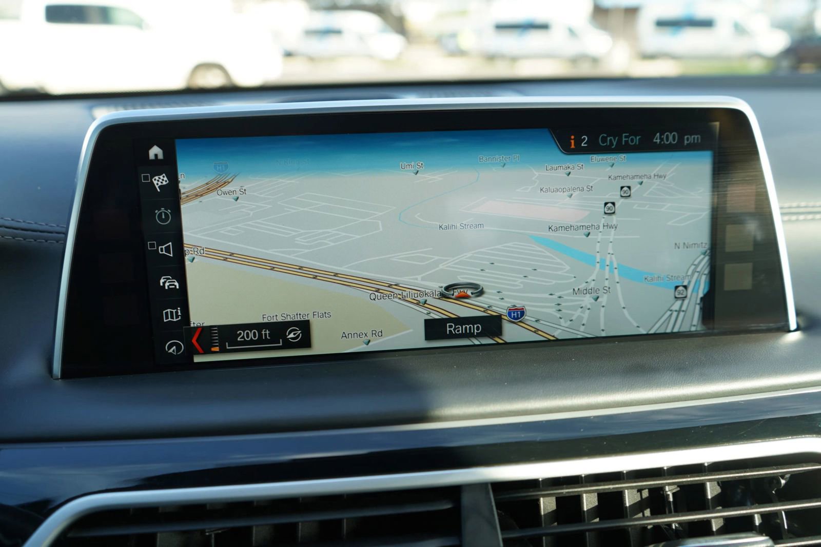 Used 2018 BMW 750i image 12