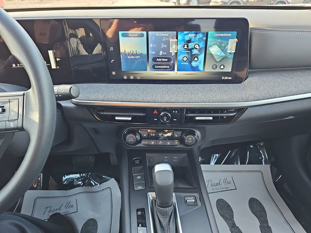 New 2026 Nissan Kicks SV w/ SV Premium Package FWD image 23