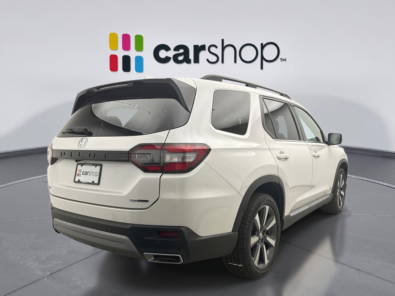 Used 2023 Honda Pilot Touring image 5