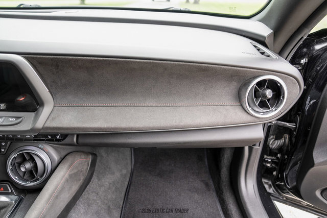 Used 2019 Chevrolet Camaro ZL1 RWD image 80