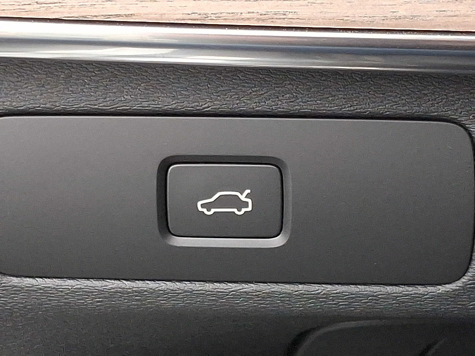 New 2026 Volvo XC90 B6 Plus image 19