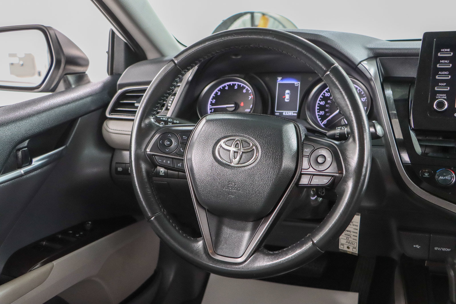 Used 2023 Toyota Camry SE FWD image 12