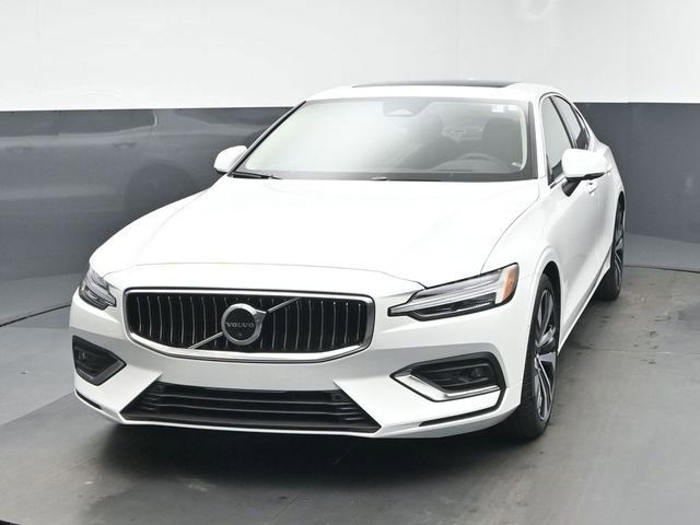 Used 2023 Volvo S60 B5 Ultimate image 3