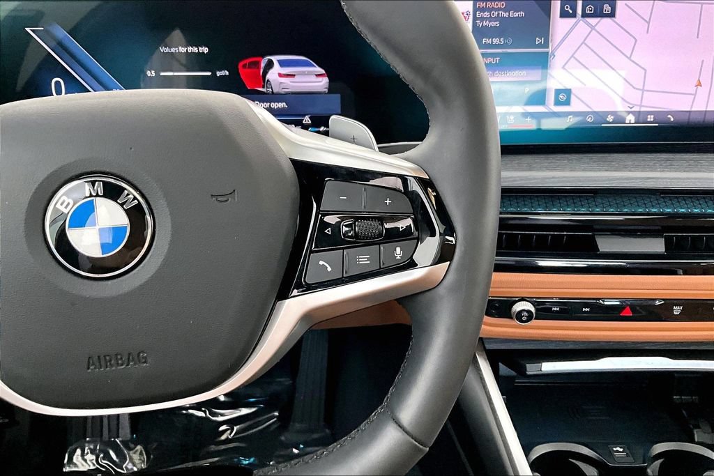 Used 2025 BMW 330i xDrive Sedan w/ Convenience Package AWD/4WD image 26
