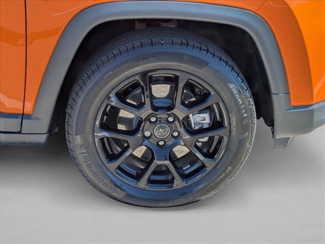 Used 2026 Jeep Compass Latitude AWD/4WD image 23